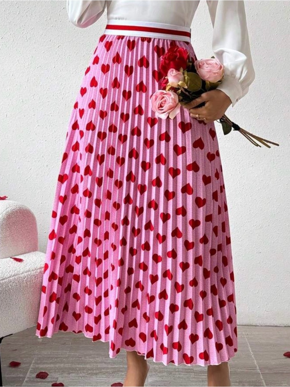 NIP Fun Heart ❤️ printed pleated skirt. Elastic waist. Length 35 inches.